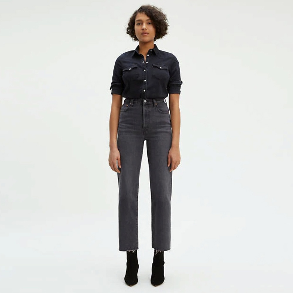 Levis Ribcage Straight Jeans, Cropped, Black